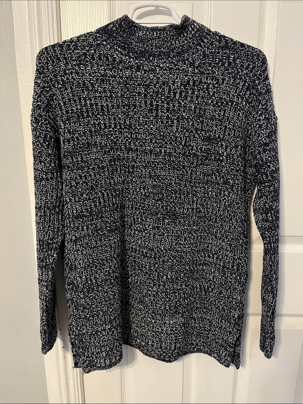 Gap Pullover Blue and White  Sweater